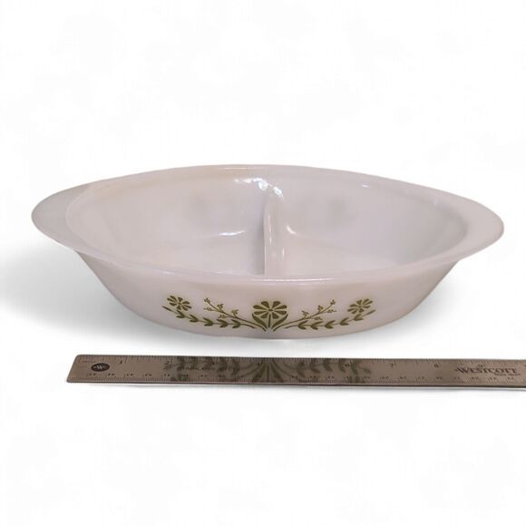 Vintage Glasbake Divided Casserole Serving Dish – White with Green Daisy Pattern - Picture 7 of 8